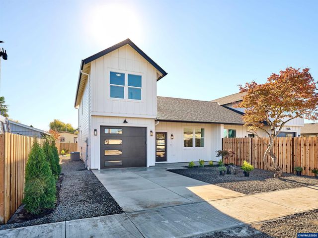 1050 2nd St, Gervais, OR 97026