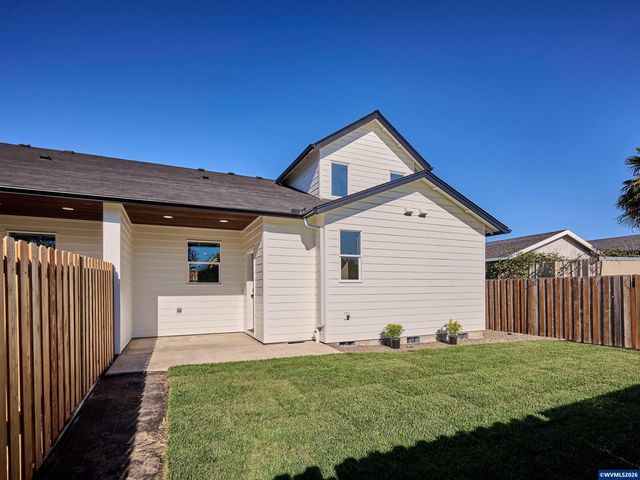 1050 2nd St, Gervais, OR 97026