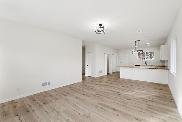 2267 N Kansas St, Wichita, KS 67219