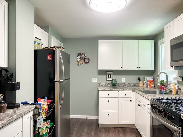 627 Delmar Place, Salina, NY 13208