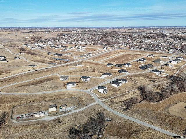 21706 Parkview Drive, Gretna, NE 68028