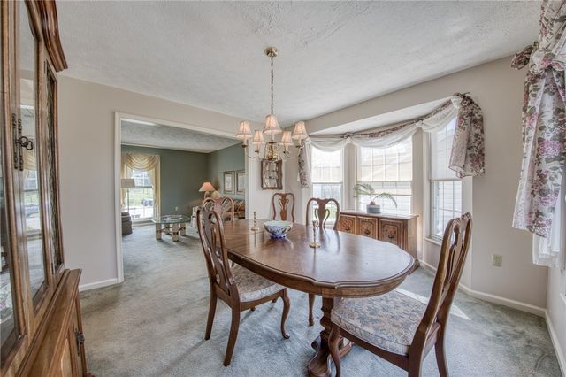 2042 Canyon Drive Ext, Mckees Rocks, PA 15136