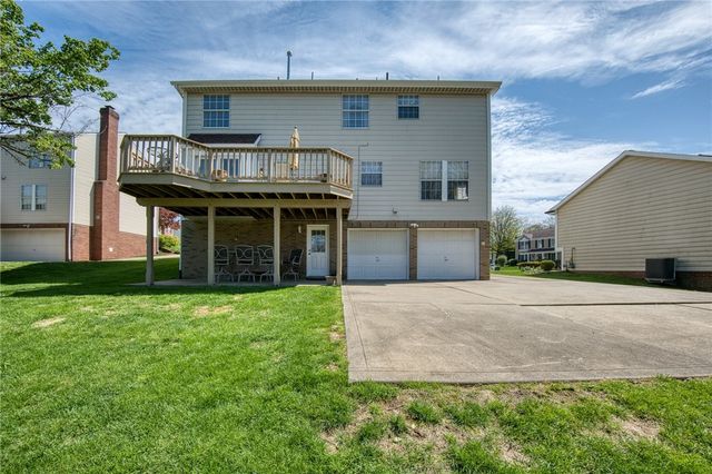 2042 Canyon Drive Ext, Mckees Rocks, PA 15136