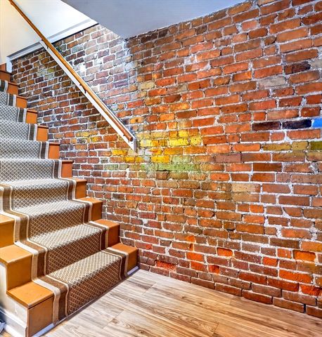 760-762 E 5th St 1, Boston, MA 02127