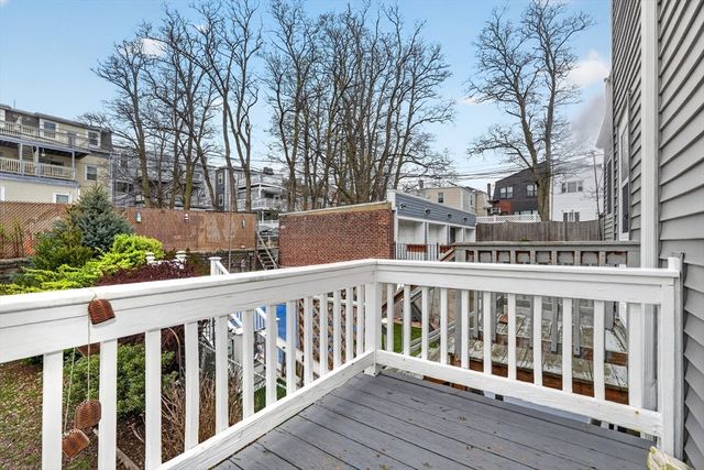 760-762 E 5th St 1, Boston, MA 02127