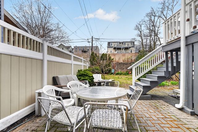 760-762 E 5th St 1, Boston, MA 02127