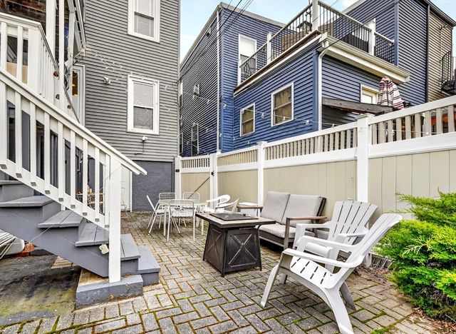 760-762 E 5th St 1, Boston, MA 02127