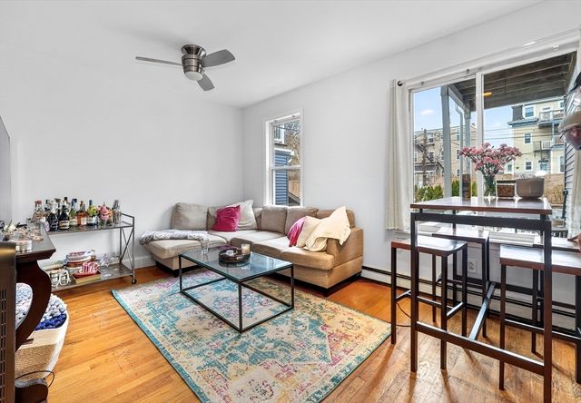 760-762 E 5th St 1, Boston, MA 02127