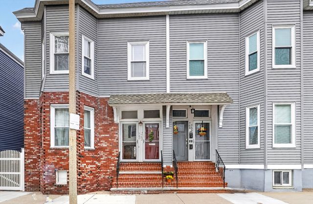 760-762 E 5th St 1, Boston, MA 02127