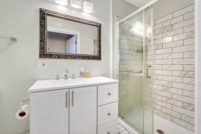 760-762 E 5th St 1, Boston, MA 02127