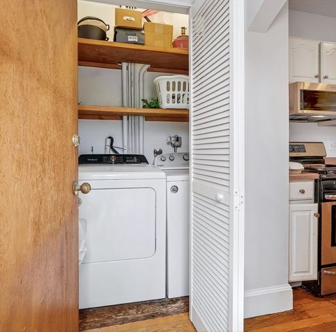 760-762 E 5th St 1, Boston, MA 02127