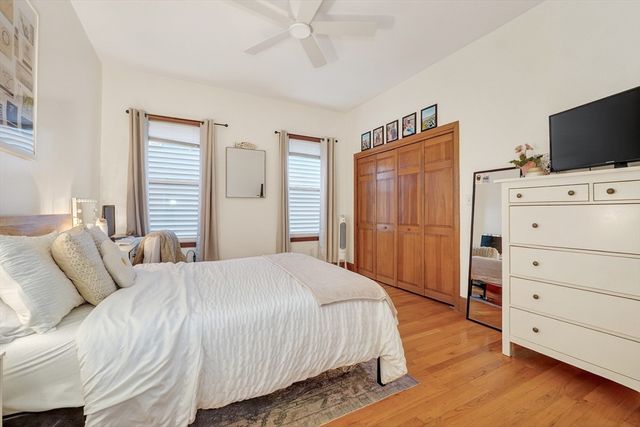 760-762 E 5th St 1, Boston, MA 02127