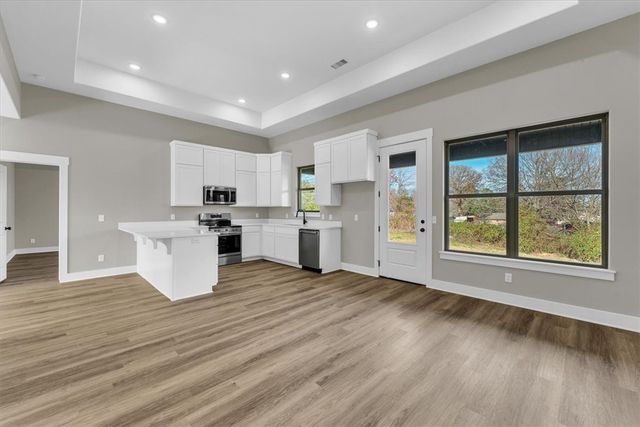 212 Oneal Lane, Elkins, AR 72727