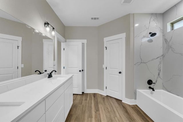 212 Oneal Lane, Elkins, AR 72727