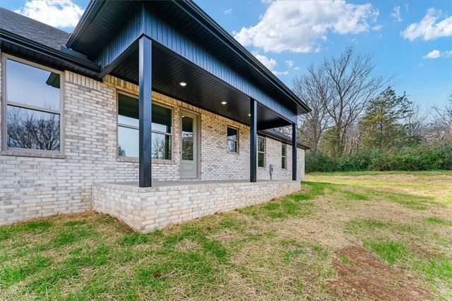 212 Oneal Lane, Elkins, AR 72727