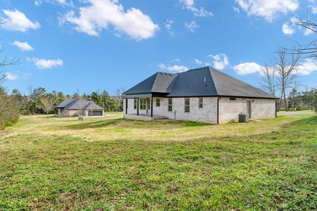 212 Oneal Lane, Elkins, AR 72727