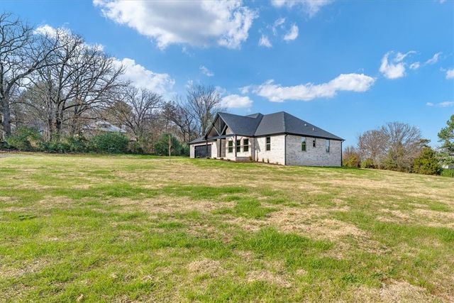 212 Oneal Lane, Elkins, AR 72727