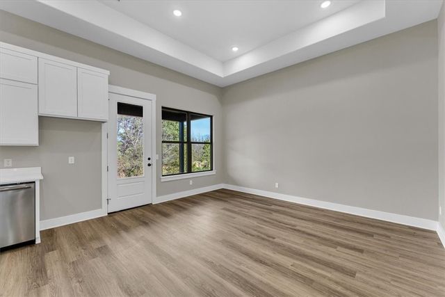 212 Oneal Lane, Elkins, AR 72727