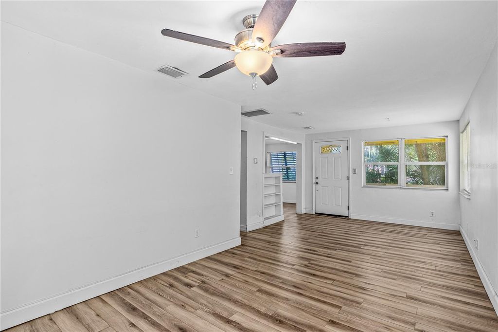 Image 11 of property listing at 814 BENECIA AVENUE, Daytona Beach, FL 32114