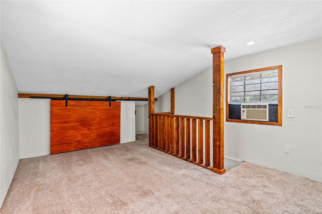 Image 27 of property listing at 814 BENECIA AVENUE, Daytona Beach, FL 32114