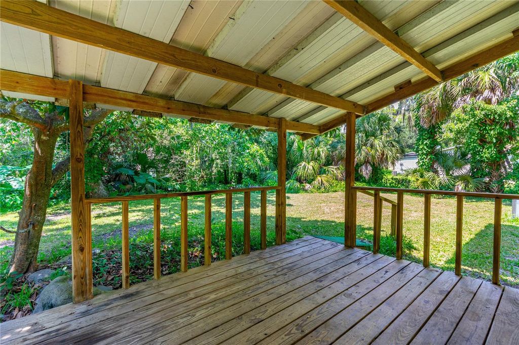 Image 31 of property listing at 814 BENECIA AVENUE, Daytona Beach, FL 32114