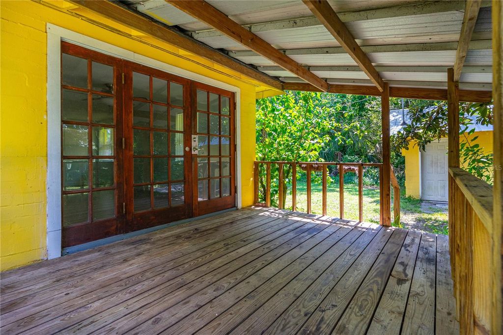 Image 32 of property listing at 814 BENECIA AVENUE, Daytona Beach, FL 32114