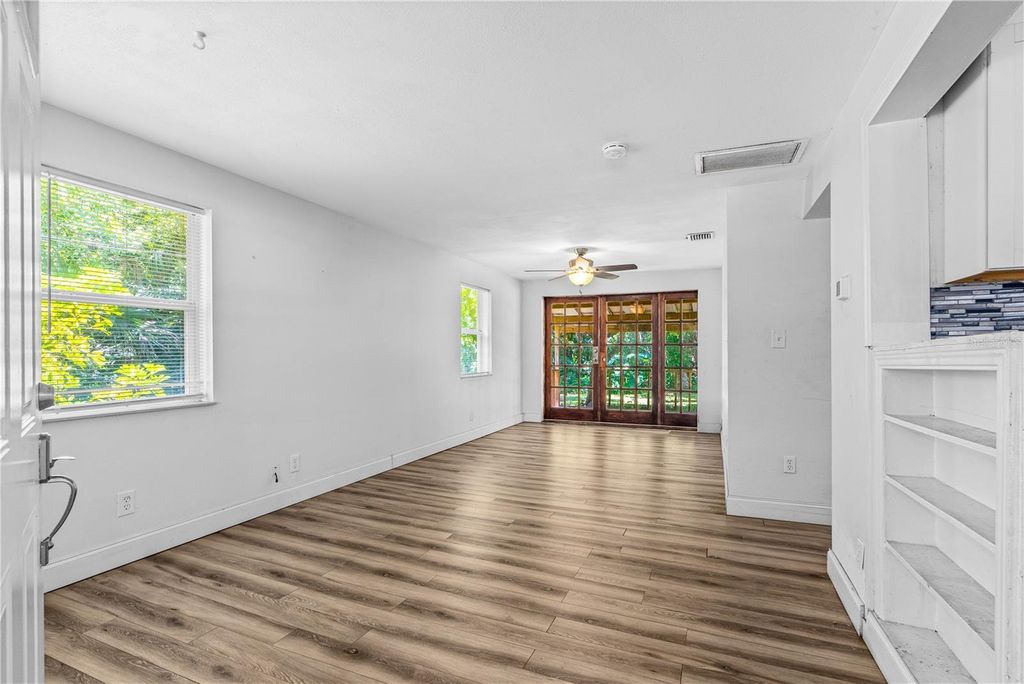 Image 10 of property listing at 814 BENECIA AVENUE, Daytona Beach, FL 32114