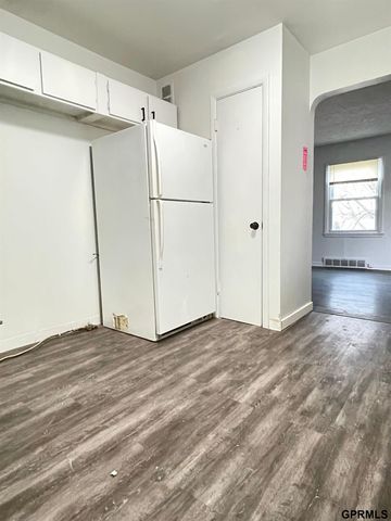 3826 N 36 Street, Omaha, NE 68111