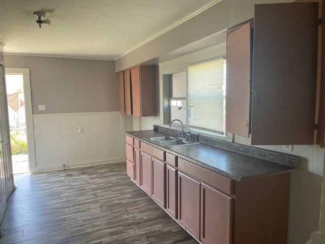 331 St Louis St, Raceland, LA 70394