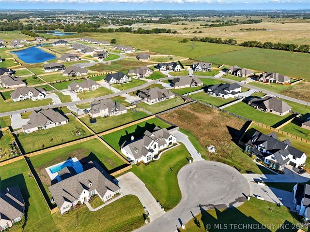 17816 S 47th East Avenue, Bixby, OK 74008