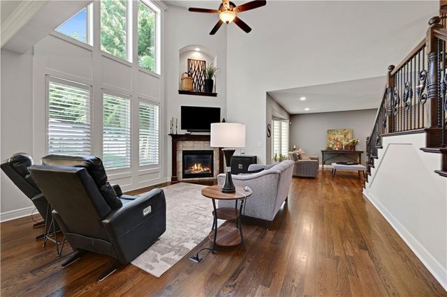 11562 S CARBONDALE Street, Olathe, KS 66061