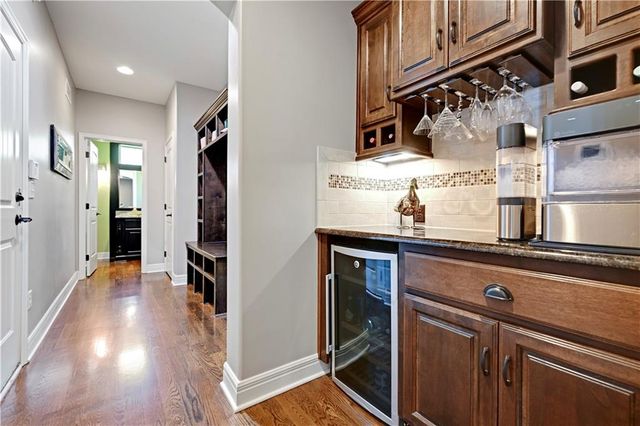 11562 S CARBONDALE Street, Olathe, KS 66061