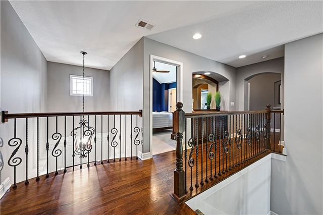 11562 S CARBONDALE Street, Olathe, KS 66061
