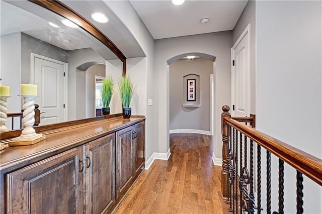 11562 S CARBONDALE Street, Olathe, KS 66061