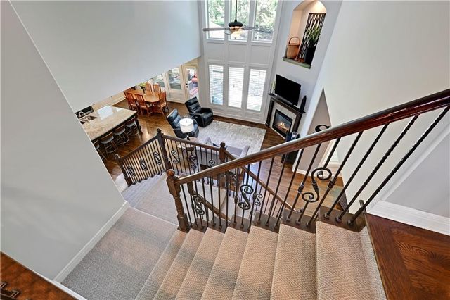 11562 S CARBONDALE Street, Olathe, KS 66061