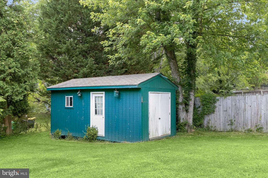Image 58 of property listing at 6609 MCCAHILL TER, Laurel, MD 20707