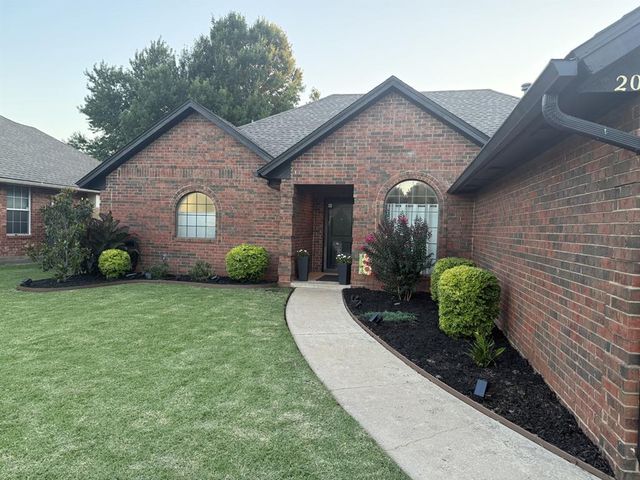 2005 Timberview Drive, Edmond, OK 73013