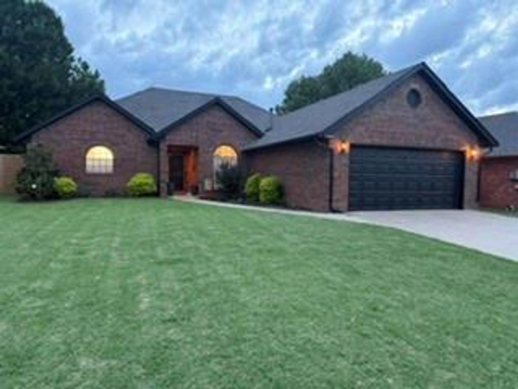 2005 Timberview Drive, Edmond, OK 73013