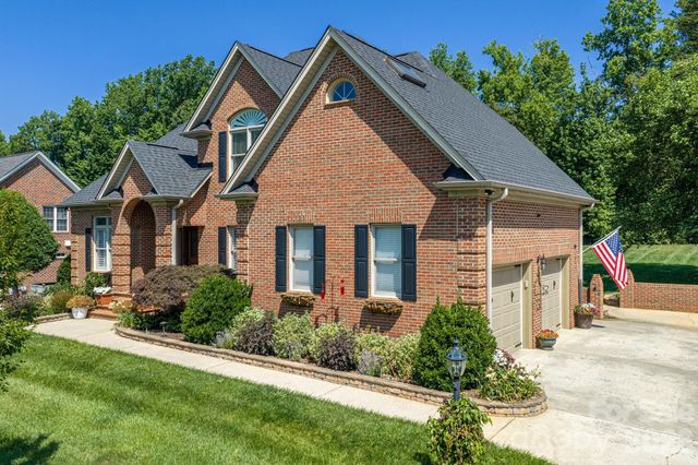 3740 Sand Wedge Drive, Gastonia, NC 28056