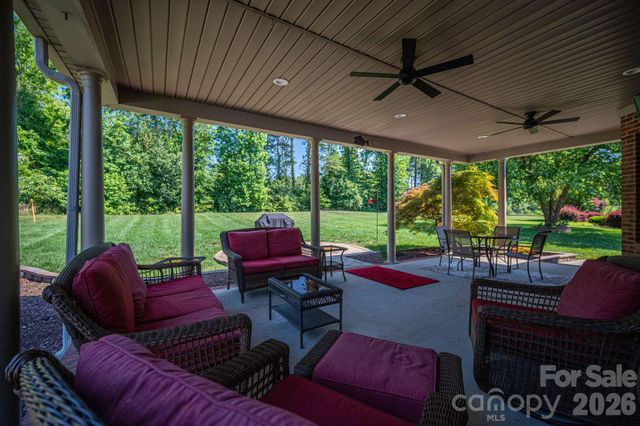 3740 Sand Wedge Drive, Gastonia, NC 28056