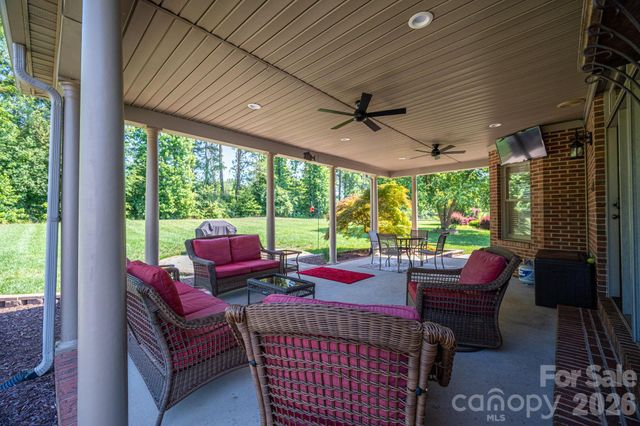 3740 Sand Wedge Drive, Gastonia, NC 28056