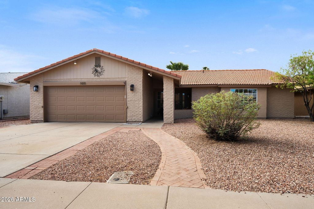 1011 LEISURE WORLD --, Mesa, AZ 85206 — exterior