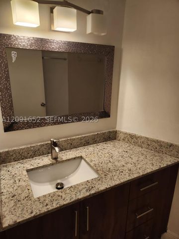 6292 NW 186th St 206, Hialeah, FL 33015