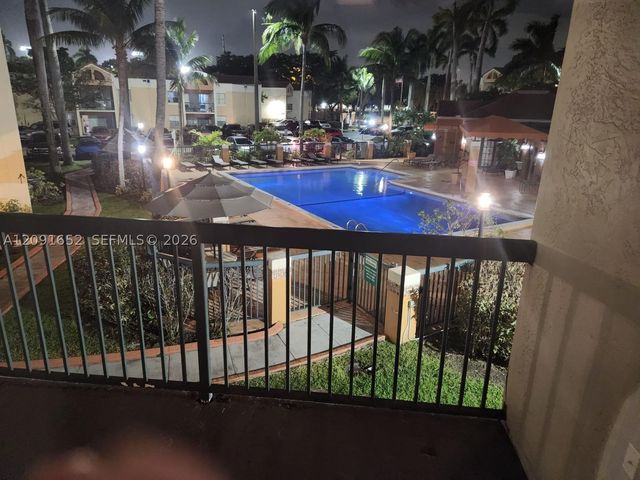 6292 NW 186th St 206, Hialeah, FL 33015