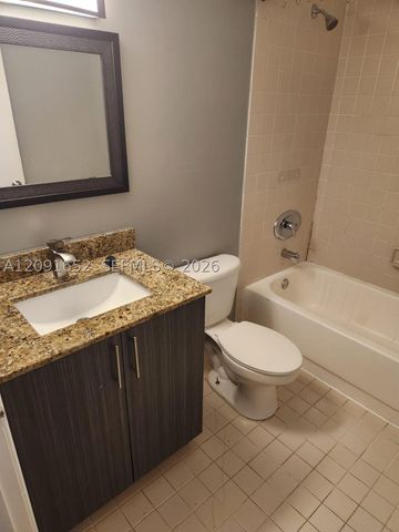 6292 NW 186th St 206, Hialeah, FL 33015