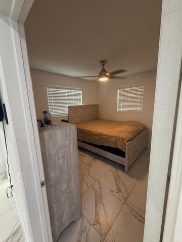 320 Winged Foot Road, Palm Springs, FL 33461