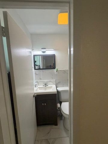 320 Winged Foot Road, Palm Springs, FL 33461