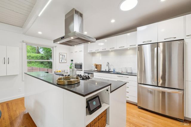 3 Stetson Ave, Corte Madera, CA 94925