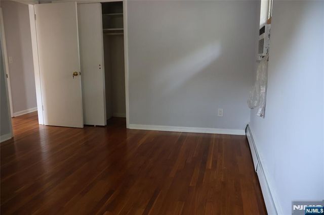 1032 Glen Road, Fort Lee, NJ 07024