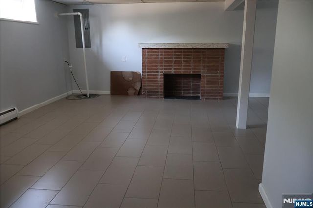 1032 Glen Road, Fort Lee, NJ 07024